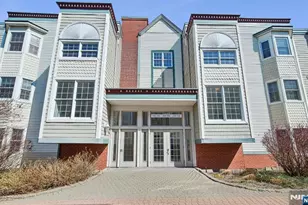 106 The Promenade, Edgewater, NJ 07020 - Photo 7