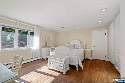 963 Huron Road, Franklin Lakes, NJ 07417 - Photo 27
