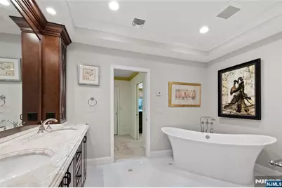 963 Huron Road, Franklin Lakes, NJ 07417 - Photo 23
