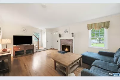 125 Midwood Road, Glen Rock, NJ 07452 - Photo 11