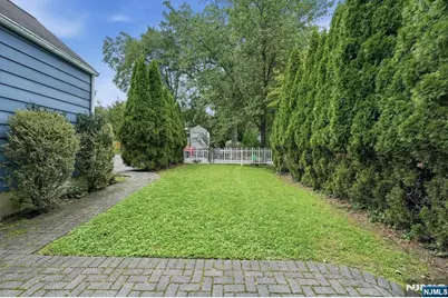 125 Midwood Road, Glen Rock, NJ 07452 - Photo 5