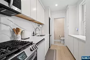 208 3rd St, Hoboken, NJ 07030 - Photo 7