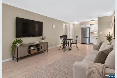 1510 Faulkner Court, Mahwah, NJ 07430 - Photo 7