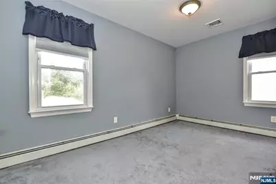 638 Asbury Street, New Milford, NJ 07646 - Photo 17