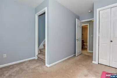 638 Asbury Street, New Milford, NJ 07646 - Photo 19