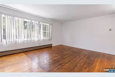 310 Main Street, South Hackensack Township, NJ 07606 - Photo 19