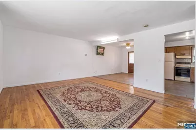 310 Main Street, South Hackensack Township, NJ 07606 - Photo 21