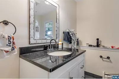 310 Main Street, South Hackensack Township, NJ 07606 - Photo 11