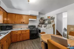 310 Main St, South Hackensack Township, NJ 07606 - Photo 23