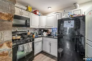 310 Main St, South Hackensack Township, NJ 07606 - Photo 7