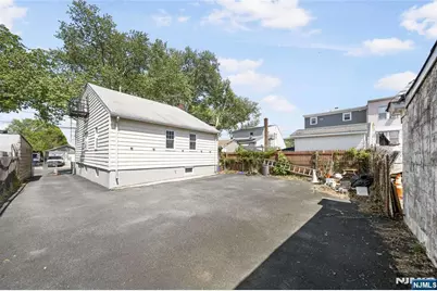 466 Delavan Avenue, Newark, NJ 07107 - Photo 27