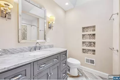 23 Hampshire Road, Paramus, NJ 07652 - Photo 11