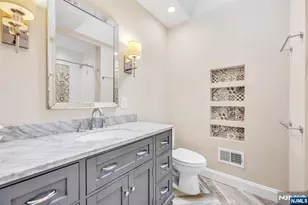 23 Hampshire Rd, Paramus, NJ 07652 - Photo 11