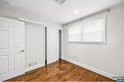 23 Hampshire Road, Paramus, NJ 07652 - Photo 13