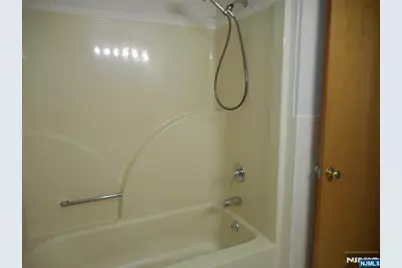 165 River Road 165 #165, Clifton, NJ 07014 - Photo 11