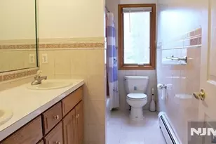 330 Lincoln Ave, Fort Lee, NJ 07024 - Photo 11