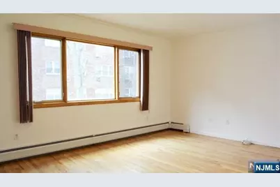 330 Lincoln Avenue, Fort Lee, NJ 07024 - Photo 9