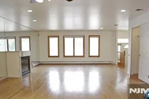 330 Lincoln Ave, Fort Lee, NJ 07024 - Photo 5