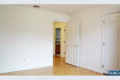 330 Lincoln Avenue, Fort Lee, NJ 07024 - Photo 13