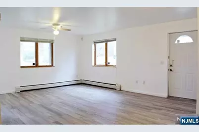 330 Lincoln Avenue, Fort Lee, NJ 07024 - Photo 17