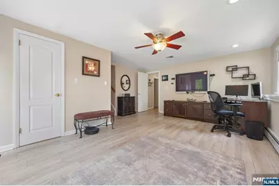 175 Marginal Road, Elmwood Park, NJ 07407 - Photo 17