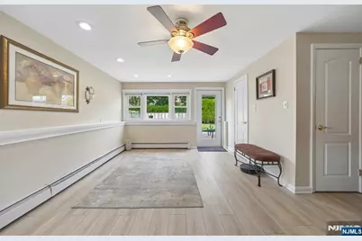 175 Marginal Road, Elmwood Park, NJ 07407 - Photo 15