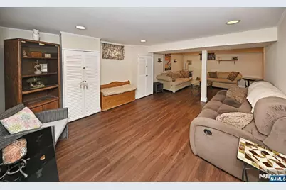 700 Evans Street, Paramus, NJ 07652 - Photo 19