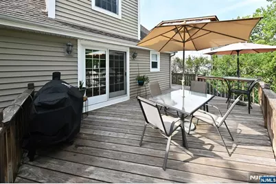 700 Evans Street, Paramus, NJ 07652 - Photo 23