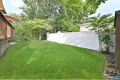 700 Evans Street, Paramus, NJ 07652 - Photo 3
