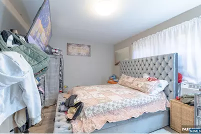 242 Graham Avenue, Paterson, NJ 07501 - Photo 43