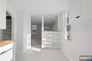 173-175 Lembeck Ave, Jersey City, NJ 07305 - Photo 23