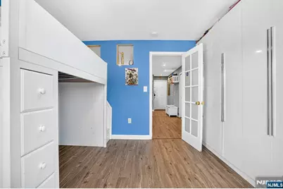 502 Livingston Court N502 #N502, Edgewater, NJ 07020 - Photo 13