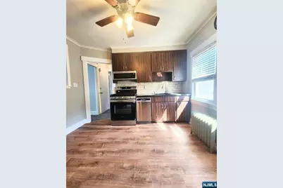 23 Park Avenue 2 #2, Garfield, NJ 07026 - Photo 5