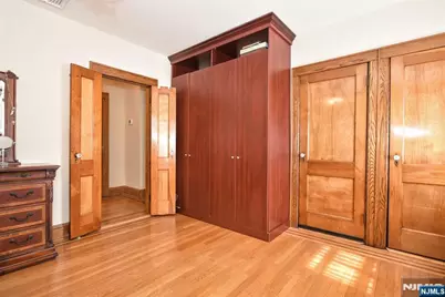 519 Saint Pauls Avenue, Cliffside Park, NJ 07010 - Photo 19