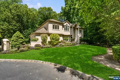 307 Daffodil Drive, Norwood, NJ 07648 - Photo 3