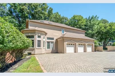 307 Daffodil Drive, Norwood, NJ 07648 - Photo 5