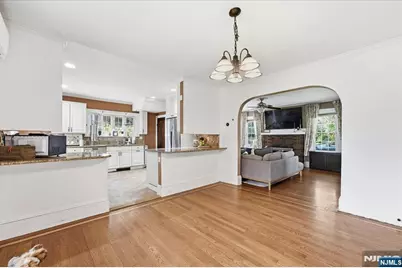 187 Kings Court, Teaneck Township, NJ 07666 - Photo 25