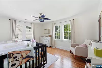 187 Kings Court, Teaneck Township, NJ 07666 - Photo 5