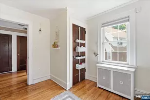 187 Kings Ct, Teaneck Township, NJ 07666 - Photo 3