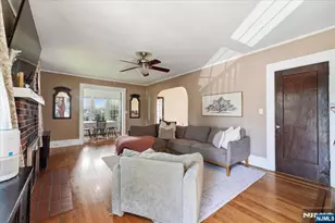187 Kings Ct, Teaneck Township, NJ 07666 - Photo 7