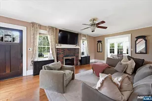 187 Kings Ct, Teaneck Township, NJ 07666 - Photo 5