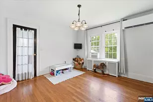 187 Kings Ct, Teaneck Township, NJ 07666 - Photo 25