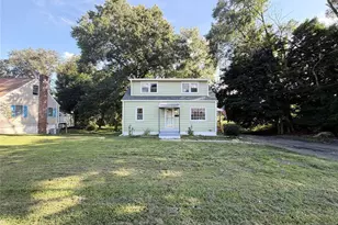 128 Catherine Ave, Mahwah, NJ 07430 - Photo 1