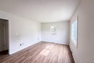 128 Catherine Ave, Mahwah, NJ 07430 - Photo 3