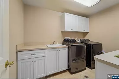 14 Leighton Street, Englewood Cliffs, NJ 07632 - Photo 19