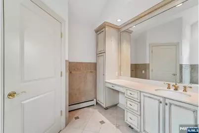 14 Leighton Street, Englewood Cliffs, NJ 07632 - Photo 27