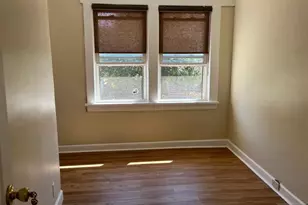 39 Van Buskirk Rd, Teaneck Township, NJ 07666 - Photo 9