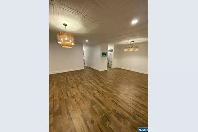 250 Grant Avenue C29 / 329 #C29 / 329, Lyndhurst Township, NJ 07071 - Photo 5