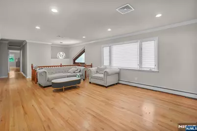 318 Briarcliff Lane, Paramus, NJ 07652 - Photo 3