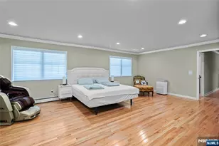318 Briarcliff Ln, Paramus, NJ 07652 - Photo 13